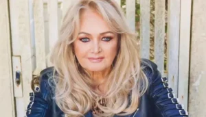 Bonnie Tyler’s Husband, Robert Cheated Her With 42&hellip;