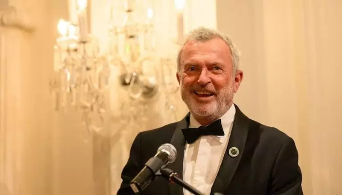 Sam Neill Passed Away At 78, He Once Broke Down In Tears Over A Simple Question About His Parents