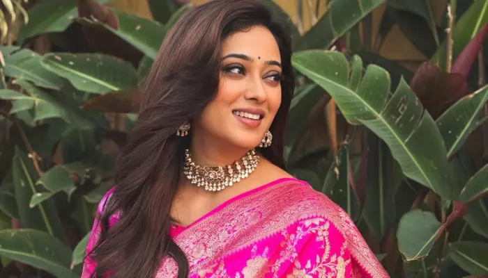 Shweta Tiwari Was Accused Of Dating A 10-Year Younger Co-Star, While Divorcing Ex, Here’s The Truth