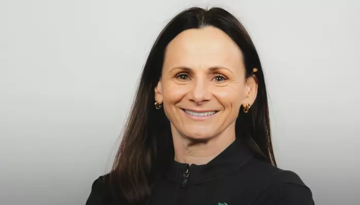 Meet Olaf Lange, Sandy Brondello’s Husband, After Her Hot Mic Comment Leads To WNBA Suspension