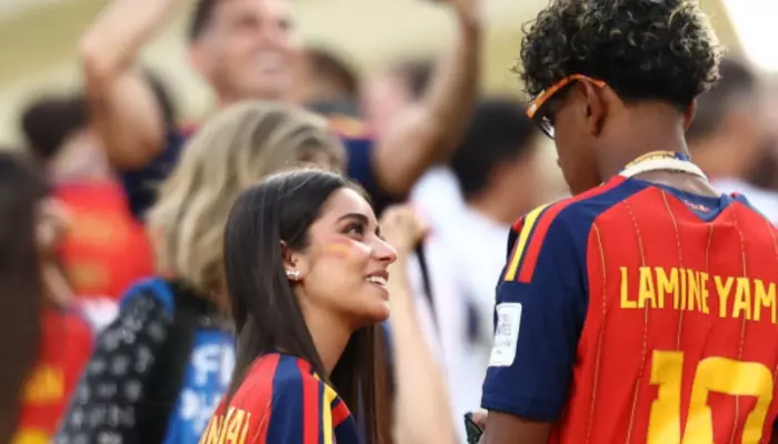 Lamine Yamal’s 21-Year-Old Girlfriend Ines Garcia Sits With Him Holding FIFA World Cup 2026 Trophy