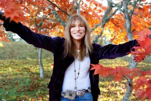 Meet Carly Simon’s Children, Sally And Ben Have…