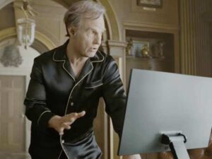 Tom Cruise Transforms Into an Eccentric Oil Tycoon&hellip;