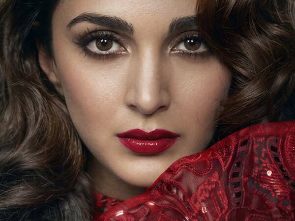 Toxic makers unveil new poster of Kiara Advanis…