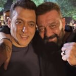 Mera Bada Bhai – Salman Khan Gives a Warm Hug to Sanjay Dutt