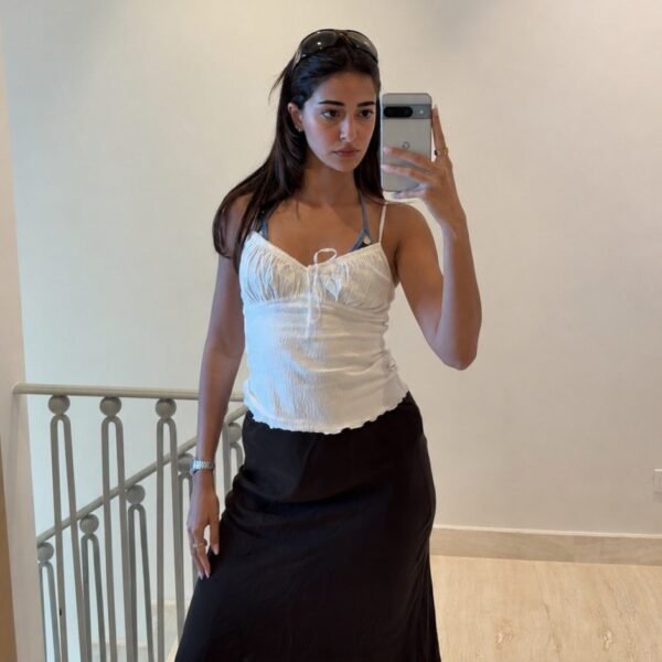 The chicest way to pair a midi skirt&hellip;