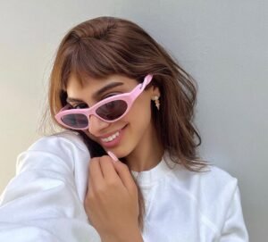 11 cool ways to sport the micro-bangs trend