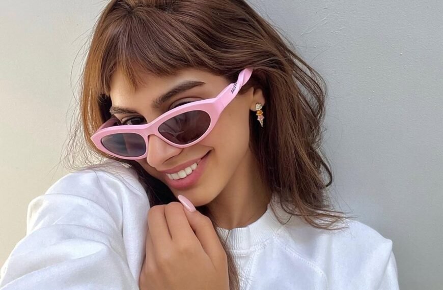 11 cool ways to sport the micro-bangs trend