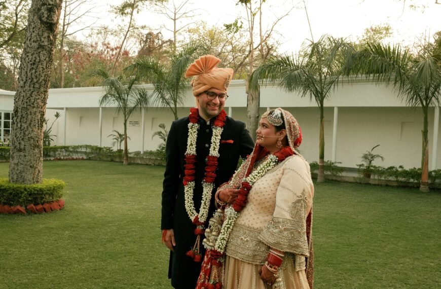 This bride restored her late mother-in-law’s 36-year-old bridal dupatta for her wedding