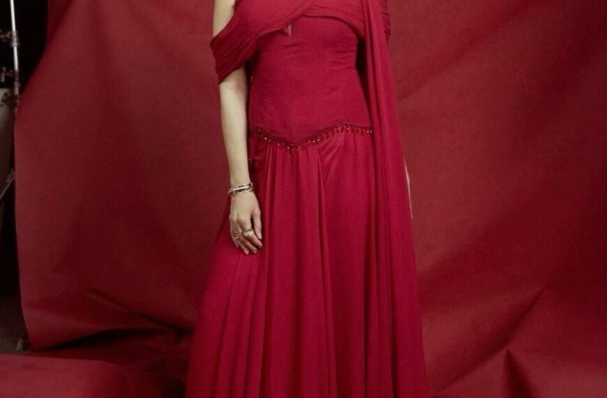 Karisma Kapoor’s Ridhi Mehra sari gown look features…