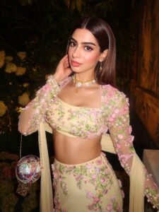 Handcrafted floral appliqués steal the spotlight on Khushi&hellip;