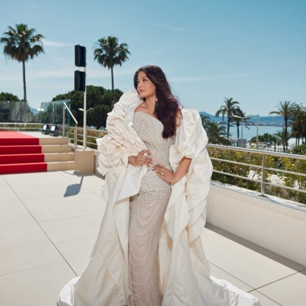 Aishwarya Rai Bachchan’s previously unseen Tony Ward gown…