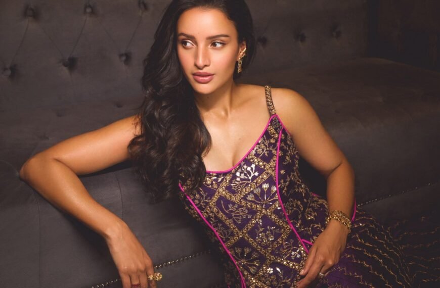 Triptii Dimri’s purple Punit Balana lehenga spotlights chandi tilla craftsmanship technique