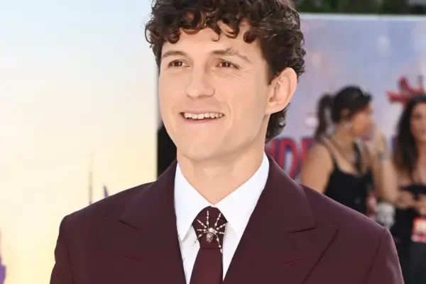 Tom Holland’s Spider Brooch Took 350 Hours To…