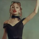 Ariana Grande’s Thin Appearance In ‘Petal’ And In A Pic With Fan Continue Her Weight Loss Debate