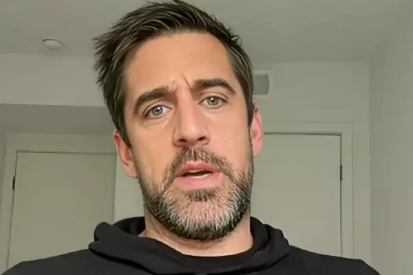 Aaron Rodgers Reveals How Wife Brittani Helped Him…