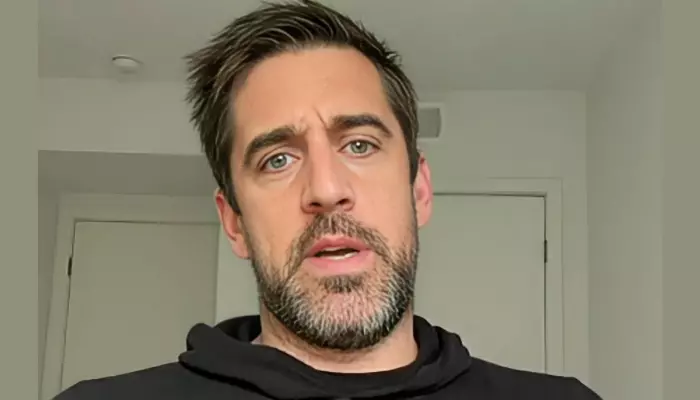 Aaron Rodgers Reveals How Wife Brittani Helped Him…
