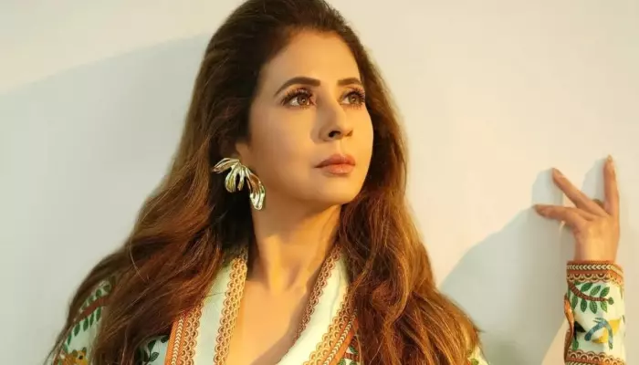 Urmila Broke Down Into Tears As Her And&hellip;