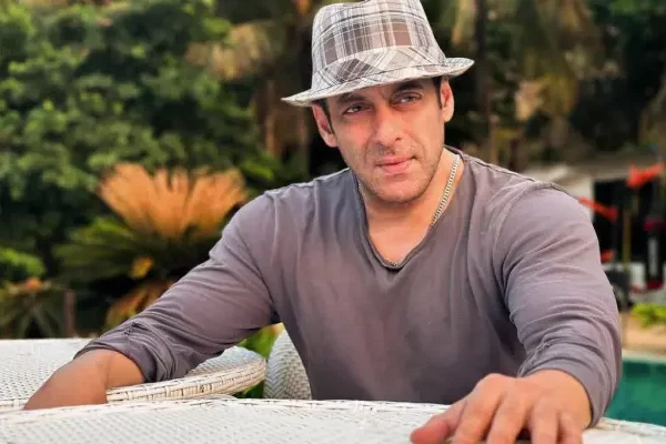 ‘Still Listening To Seema’ Salman Khan Schools Brother…