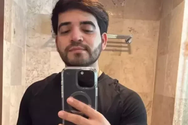Did Cesar Gastelum Have A GF? She Reacts&hellip;
