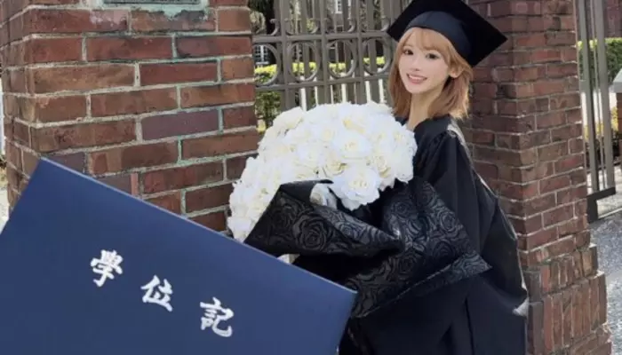 K-Pop Fan Mina Chan Streamed Her Suicide As&hellip;