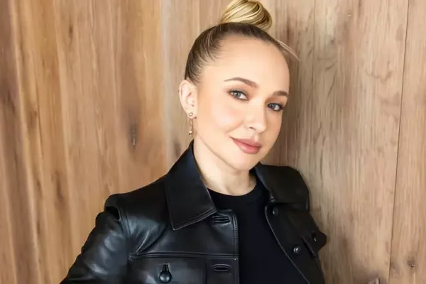 Hayden Panettiere Nearly Died In Childbirth, Battled Postpartum&hellip;