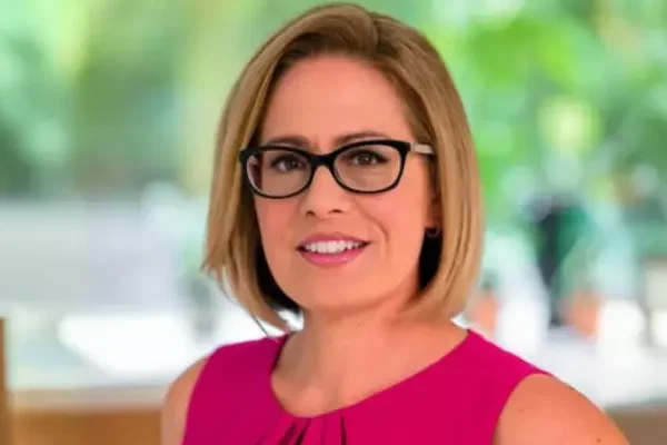 Kyrsten Sinema’s Pic With A Fractured Foot In&hellip;
