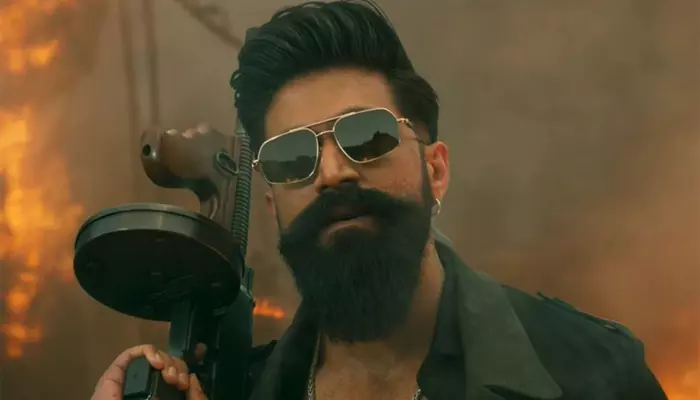 Yash’s Rivals Were Behind The Negative Reviews Of ‘Toxic’? ‘Paid PR’ Buzz Is Rife Amid The Release