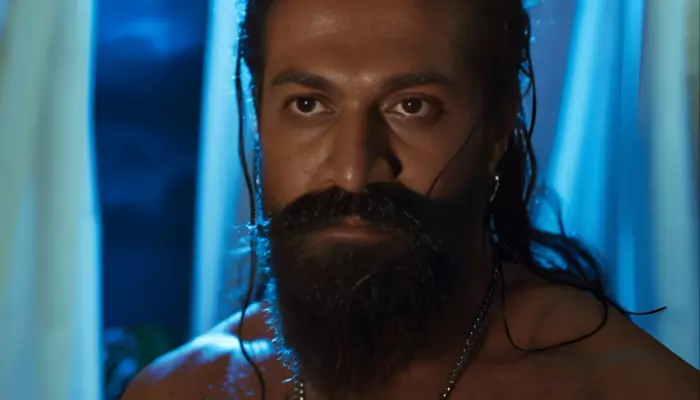 ‘Toxic’ Review, Yash Commands Style And Grandeur, But Synthetic VFX And Messy Screenplay Hurt
