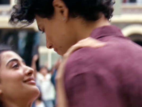 Donât Be Shy Teaser: Aarushi Bajaj Piyush Khati Bianca Arora and Ansh Duggal Take on College Life