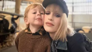 Kelly Osbourne Reveals She Wore Wig To Hide&hellip;