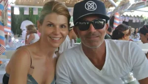 Lori Loughlin Files For Divorce From Mossimo Giannulli,&hellip;