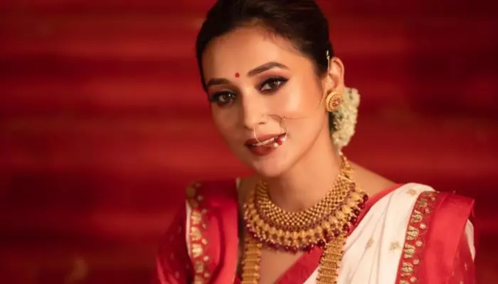 Who Is Mimi Chakraborty’s To-Be Husband? Indian Navy Officer, Duo’s Pics Surface Amid Wedding Rumors