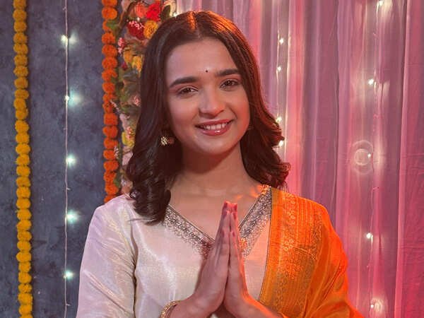 Radhika Bhide Gives Ganesh Utsav a Soulful New Sound With Vishwacha Ganaraj Tu